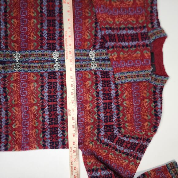 Nordic Design Wool Sweater Icelandic Style Metal Clasp Cardigan Red Blue - Picture 5 of 6